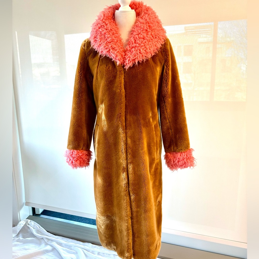 NWT Shrimps UK Ginger Faux Fur with Shaggy Pink Collar & Cuffs